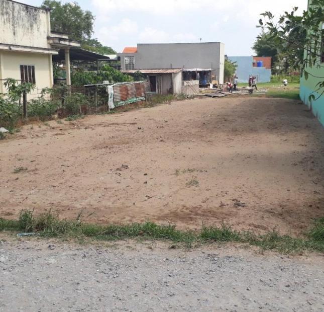 Muốn bán lô đất gần vòng xoay Hắc Dịch, thị xã Phú Mỹ.