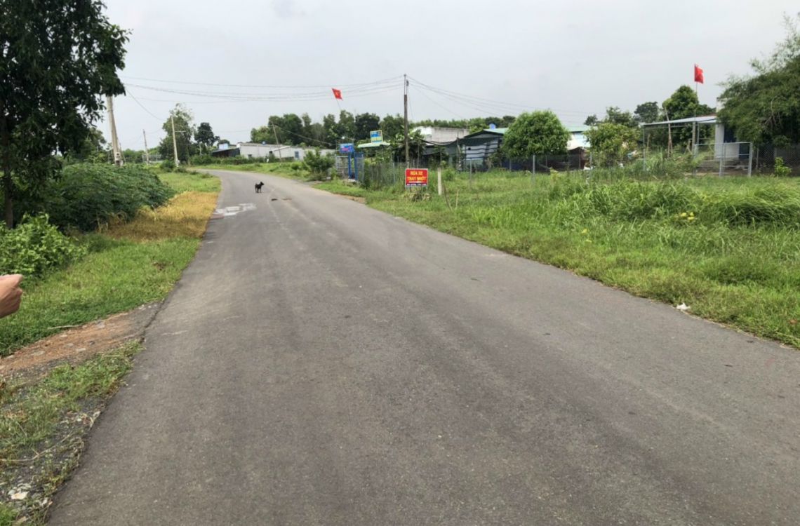 Bán đất đường Nguyễn Huệ, gần KCN Đất Đỏ, huyện Đất Đỏ.