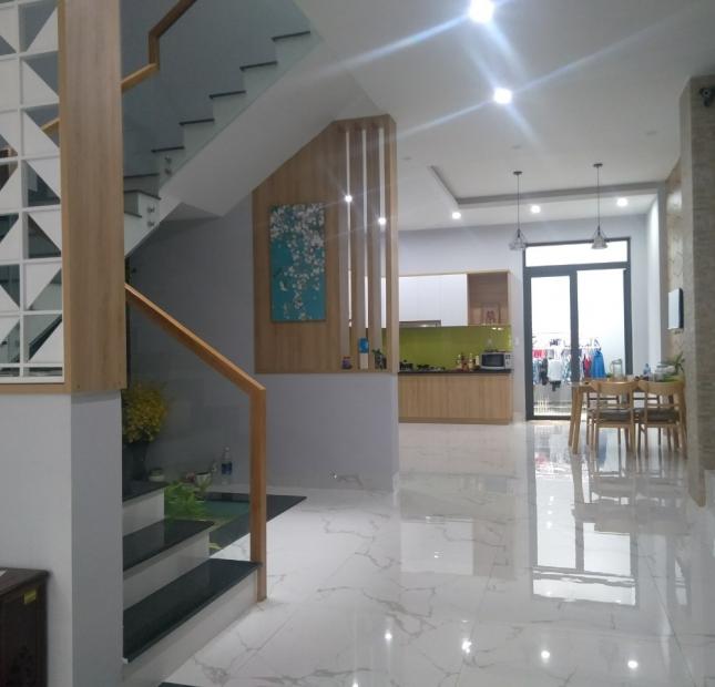 Cần bán nhà 1 trệt 2 lầu mới 100% hẻm đường Lê Lợi, phường Thắng Nhì, Tp. Vũng Tàu.
