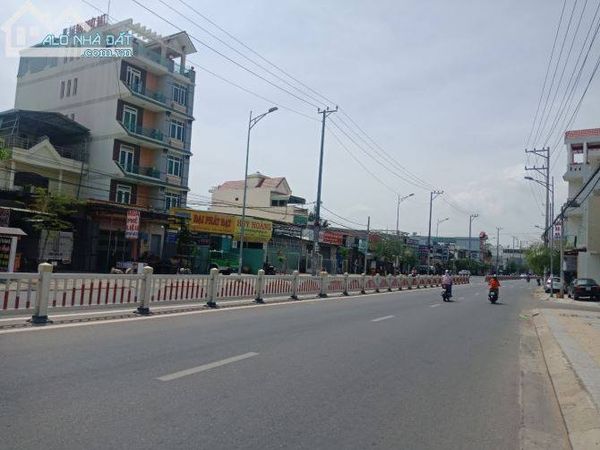 Bán nhà đường 30/4, phường Rạch Dừa, Tp. Vũng Tàu.