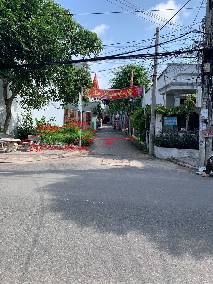 Bán nhà góc mặt tiền đường Bến Nôm, phường Rạch Dừa, Tp. Vũng Tàu.
