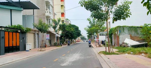 Bán đất mặt tiền Nguyễn Thị Minh Khai, phường 8, Tp. Vũng Tàu.