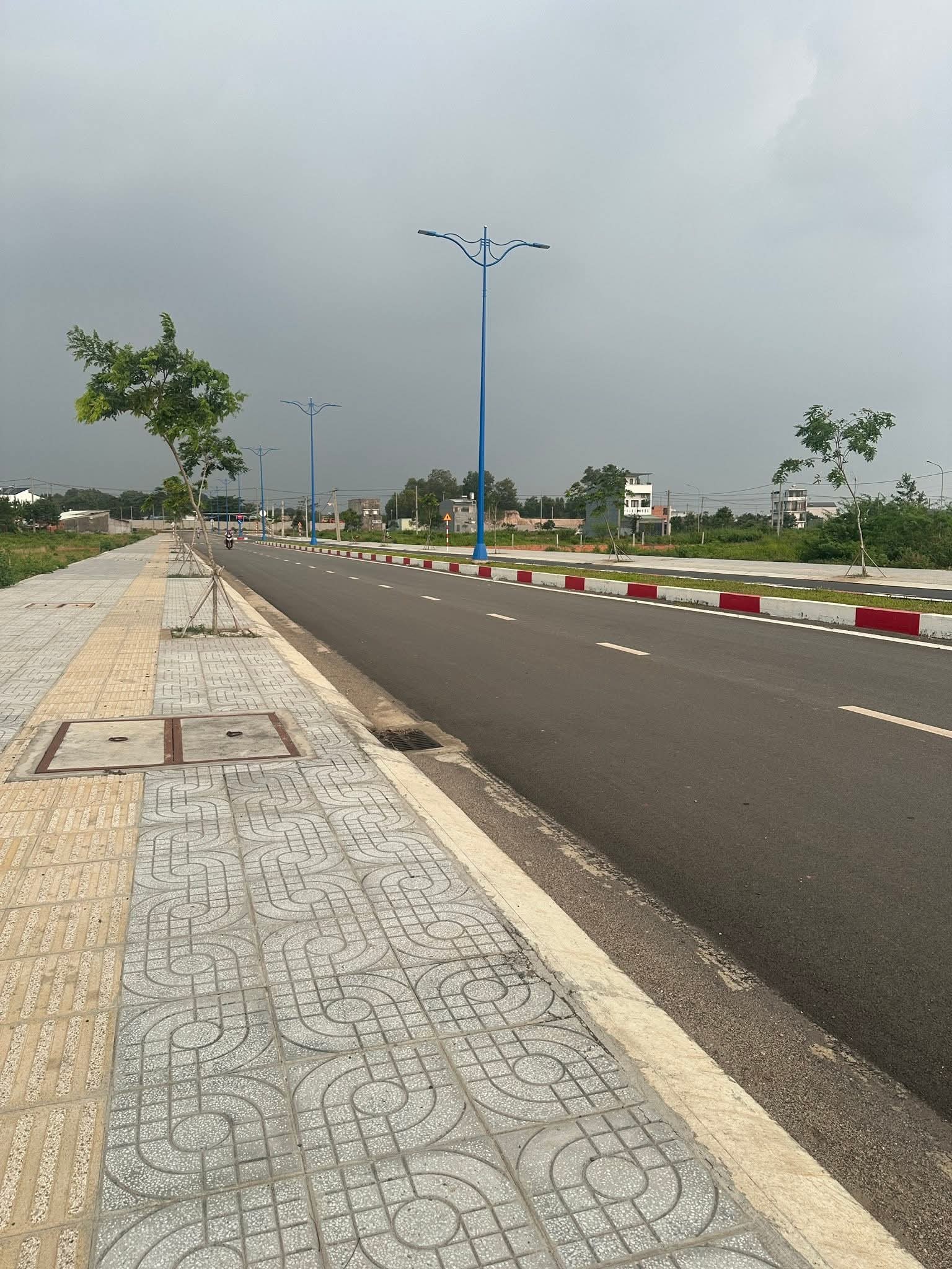 CẦN BÁN LÔ ĐẤT MẶT TIỀN ĐƯỜNG 26M – PHƯỜNG TAM LONG, TP.HCM