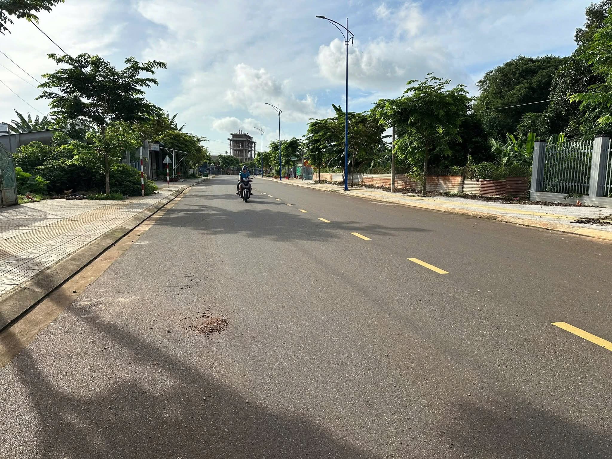 CẦN BÁN ĐẤT MẶT TIỀN ĐƯỜNG 73 – P. TAM LONG, TP. BÀ RỊA