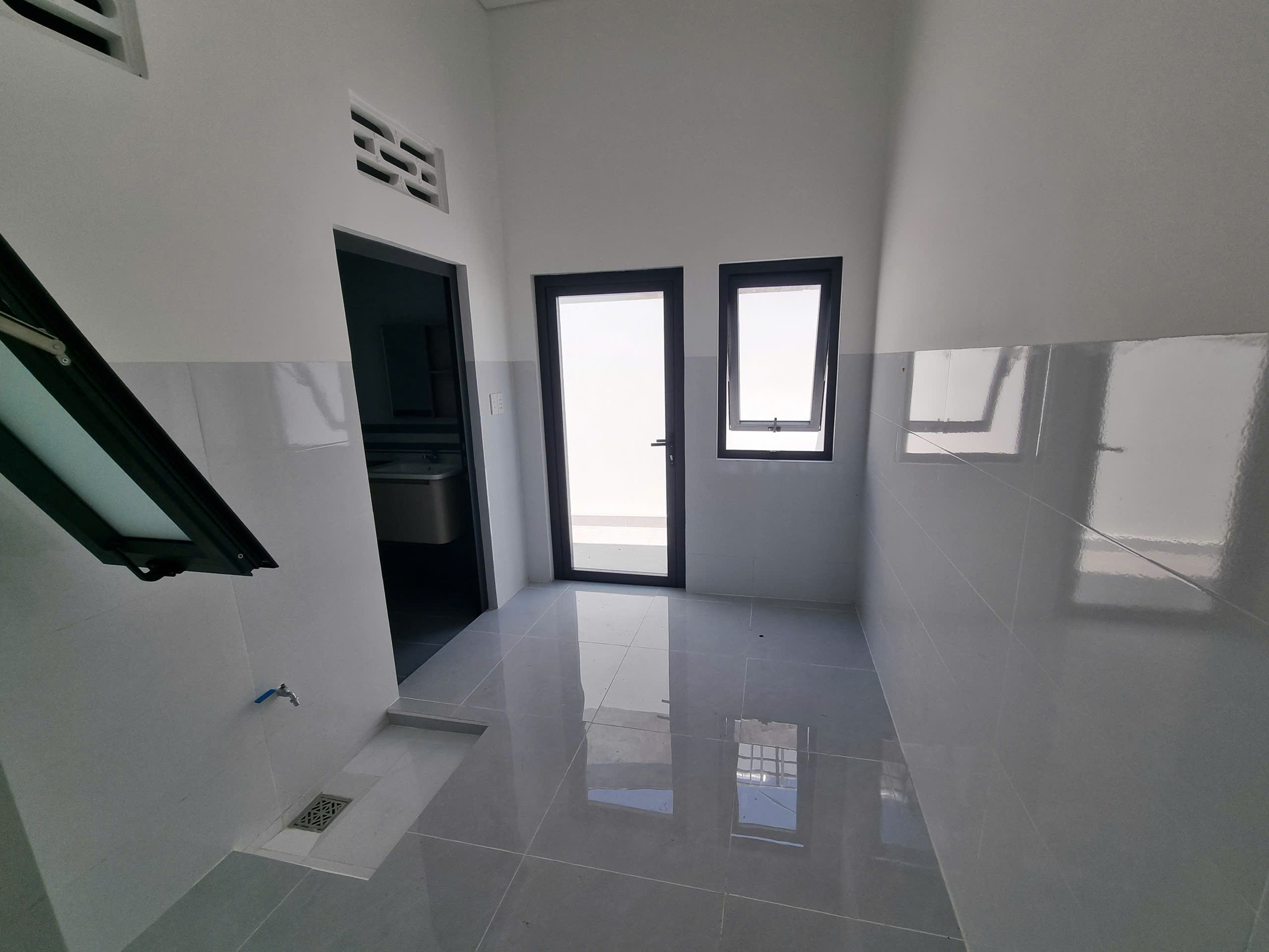 NHÀ MỚI ĐẸP – GIÁ TỐT TRUNG TÂM LONG ĐIỀN, TP.HCM