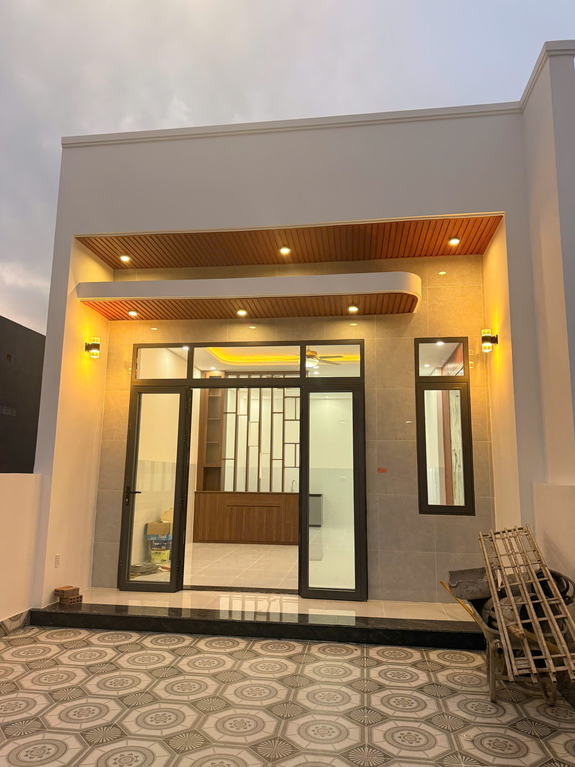 NHÀ MỚI ĐẸP – GIÁ TỐT TRUNG TÂM LONG ĐIỀN, TP.HCM