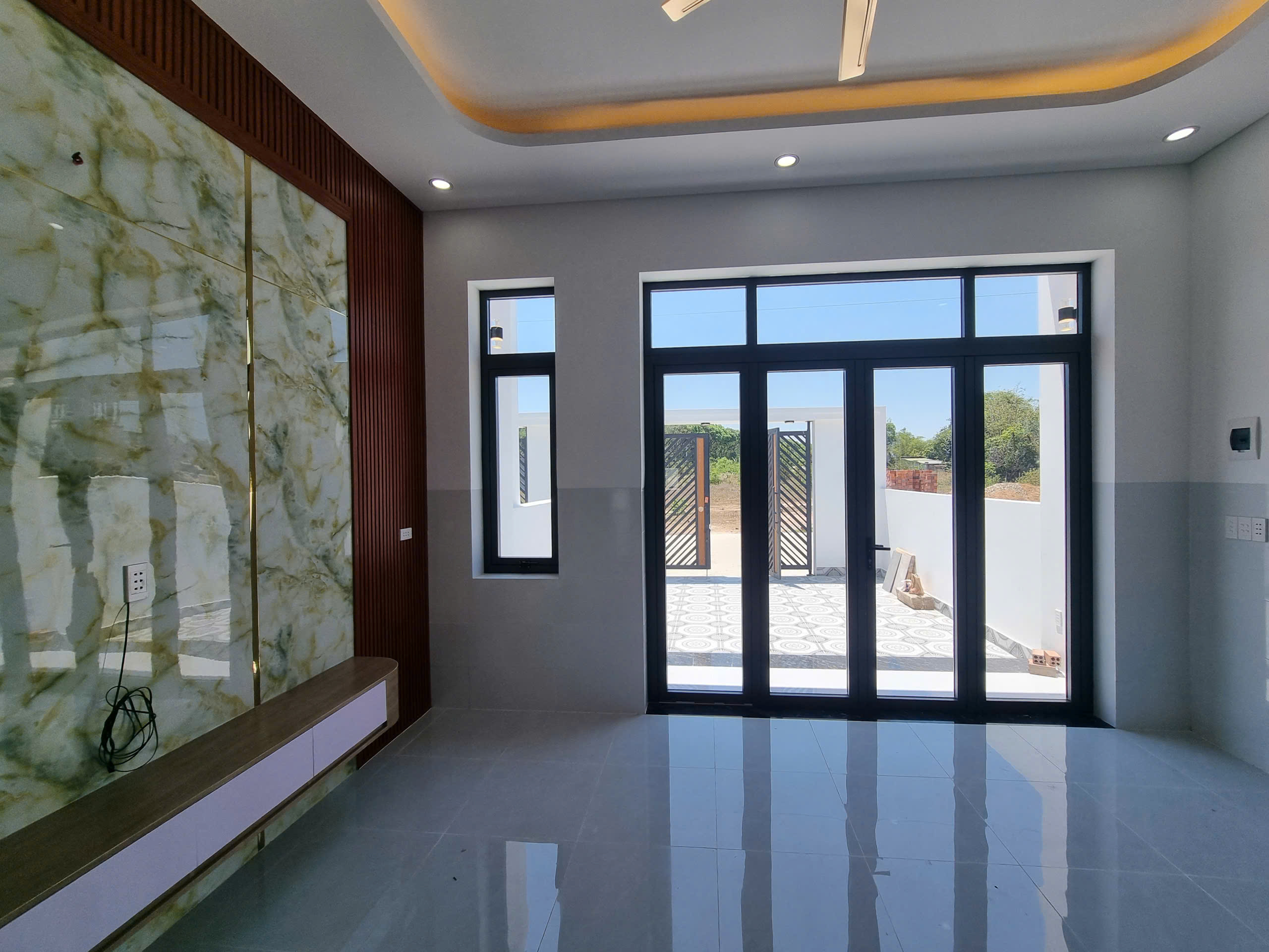 NHÀ MỚI ĐẸP – GIÁ TỐT TRUNG TÂM LONG ĐIỀN, TP.HCM