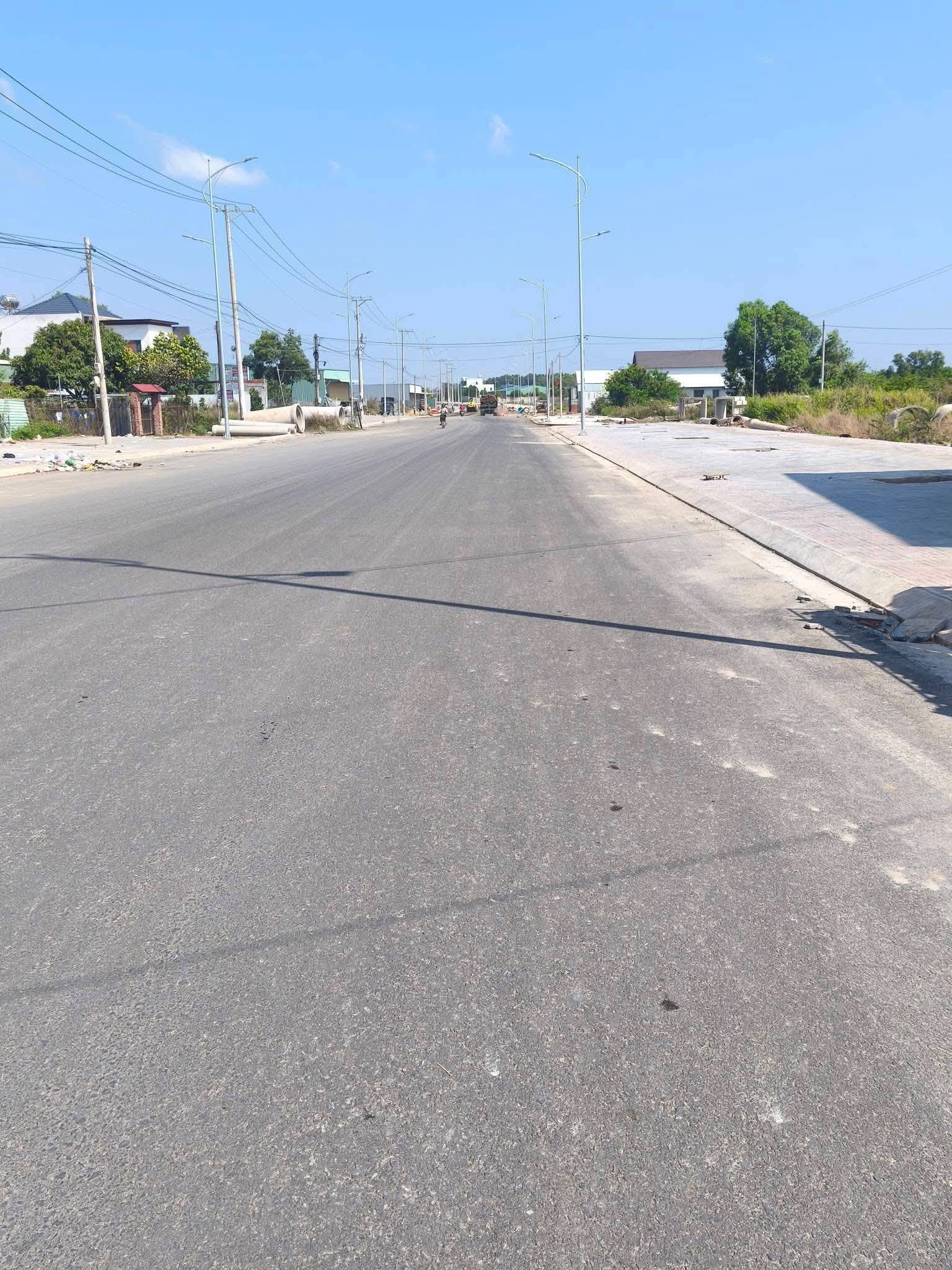 MẶT TIỀN HƯƠNG LỘ 2 – VỊ TRÍ KINH DOANH ĐẸP – PHƯỜNG TAM LONG, TP.HCM