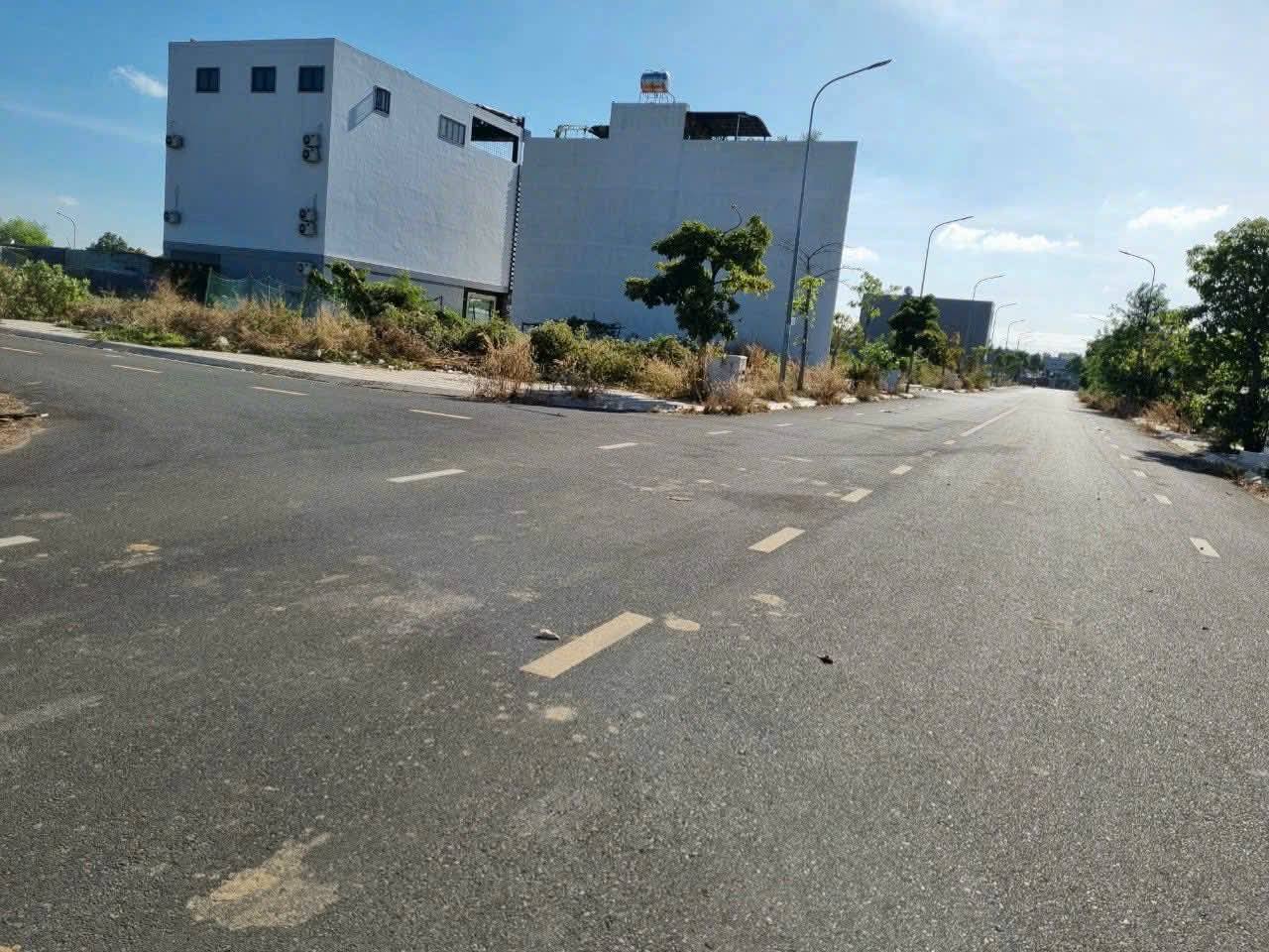 LÔ GÓC 2 MẶT TIỀN – PHƯỜNG KIM DINH, BÀ RỊA