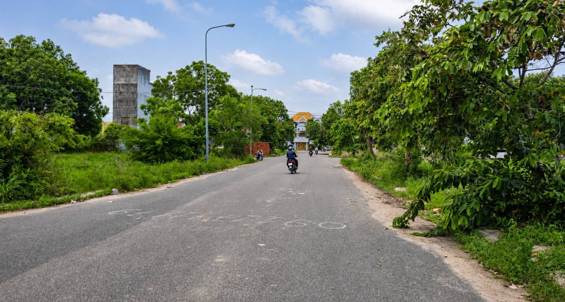 LÔ ĐẤT BIỆT THỰ GÓC 2 MẶT TIỀN – KDC THUẬN HUỆ - LONG ĐIỀN